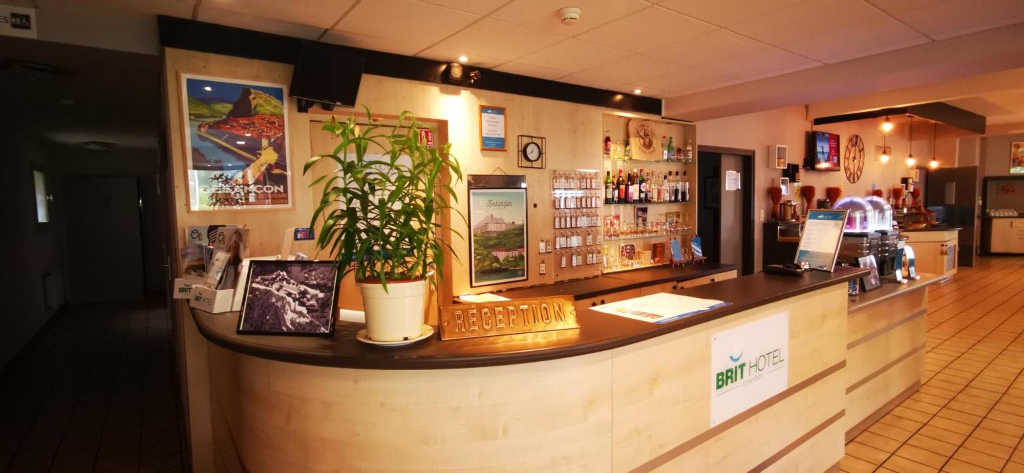 Brit Hotel Besancon L'Horloge Εξωτερικό φωτογραφία